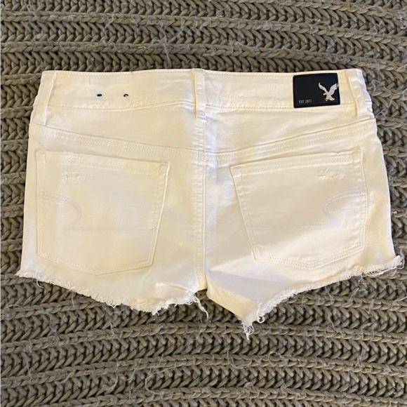 White jean shorts - Picture 2 of 3
